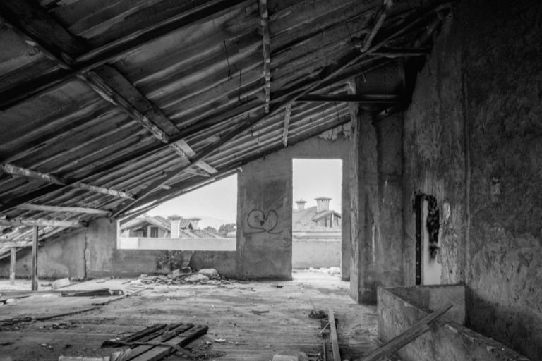 como-tomar-posse-de-um-imovel-abandonado